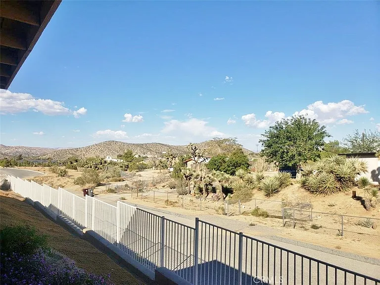 57294 Titian Ct — Photo 44