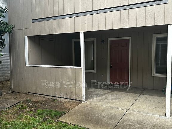 2nd image of 517 Western Ave Unit 6