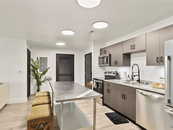 5th image of 680 6th Ave NE APT 1201
