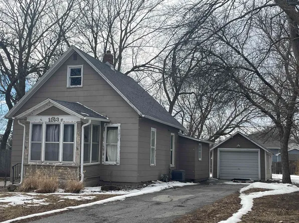 1143 N Logan St, Fremont, NE 68025