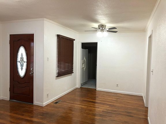 2nd image of 285 Bartlett Ave