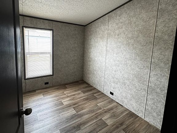 5th image of 3707 E Us Business #83-452