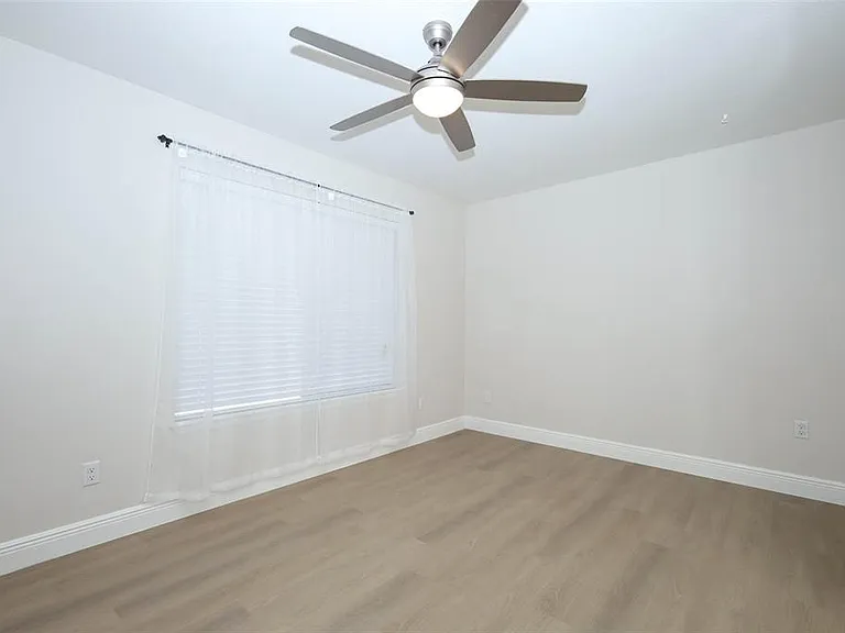 4029 Henley Rd #1705 — Photo 27