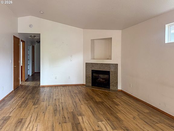 4th image of 6530 SE 139th Ave