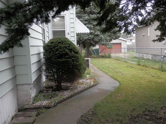 4th image of 1020 N Oakland Ave