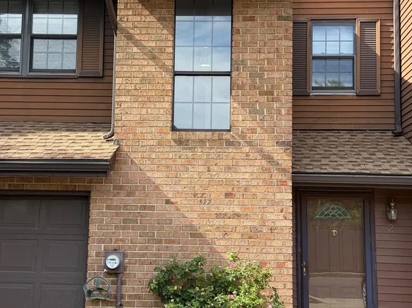 2 Lafayette Ln, Cherry Hill, NJ 08003
