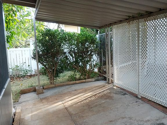Covered Patio at Front entrance