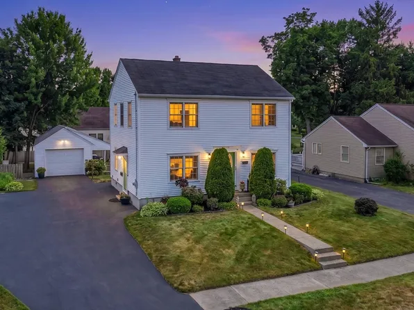 51 Barrington Rd, Longmeadow, MA 01106
