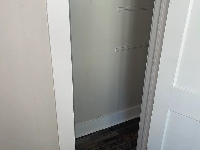 304 Reagan St — Photo 17