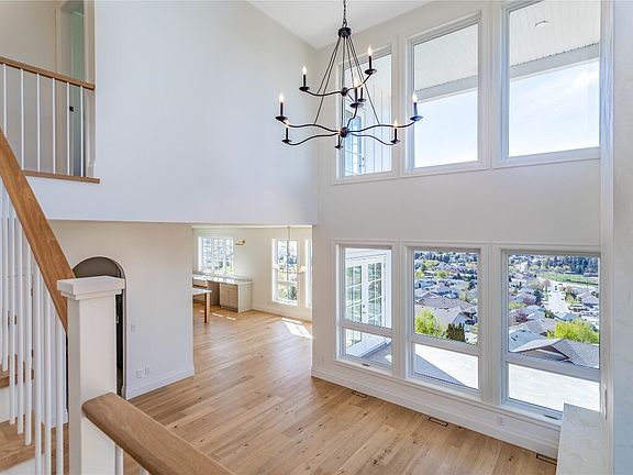 5th image of 1561 Fairwood Ln