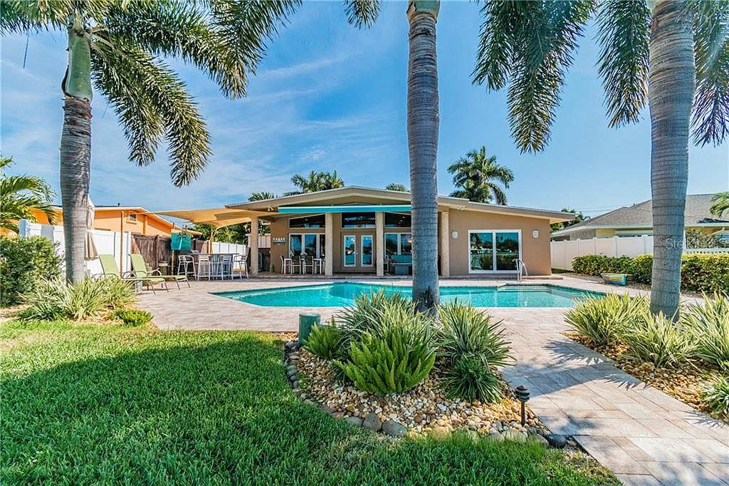 16 Treasure Ln, Treasure Island, FL 33706 | Zillow