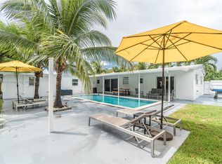 6650 McKinley St, Hollywood, FL 33024