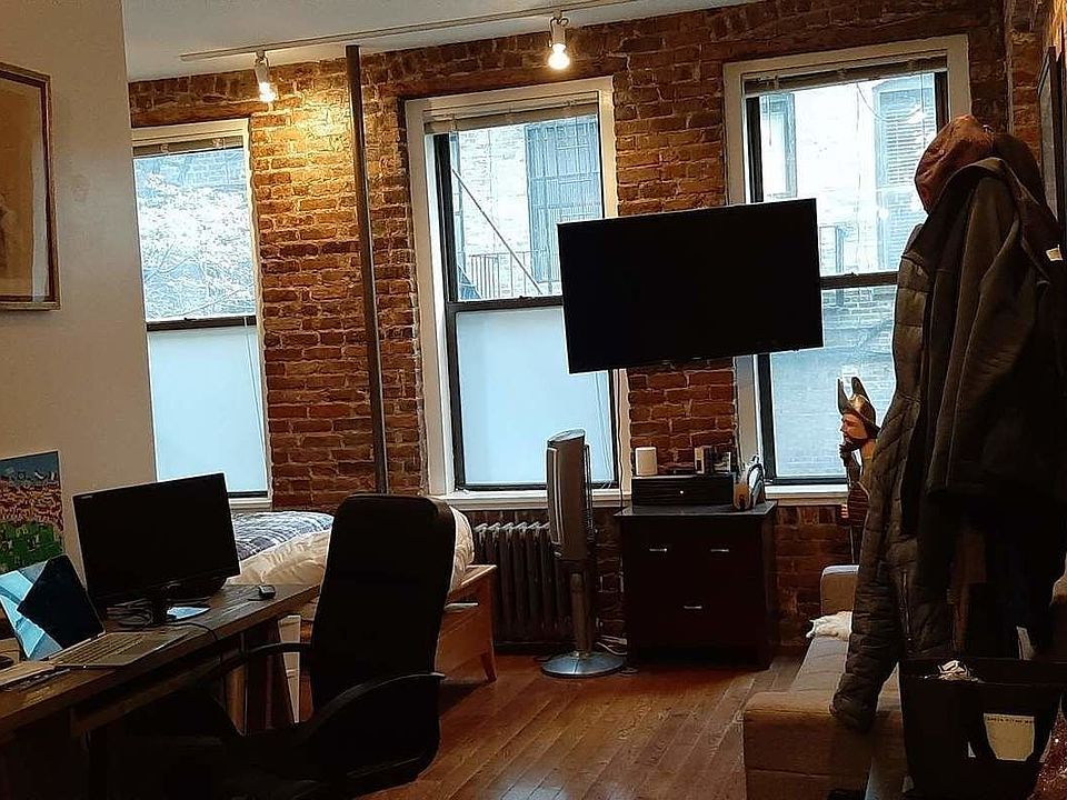 1st image of 146 Sullivan St APT 2