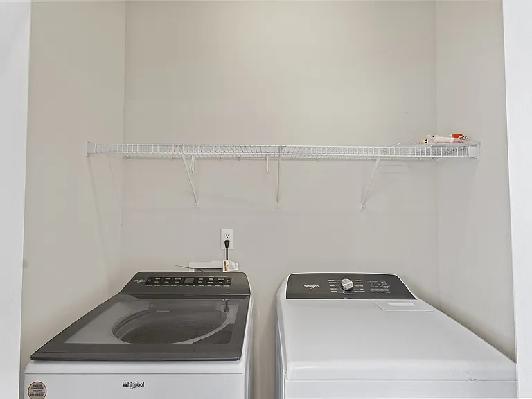 611 Carlton Commons Ln #1 — Photo 24