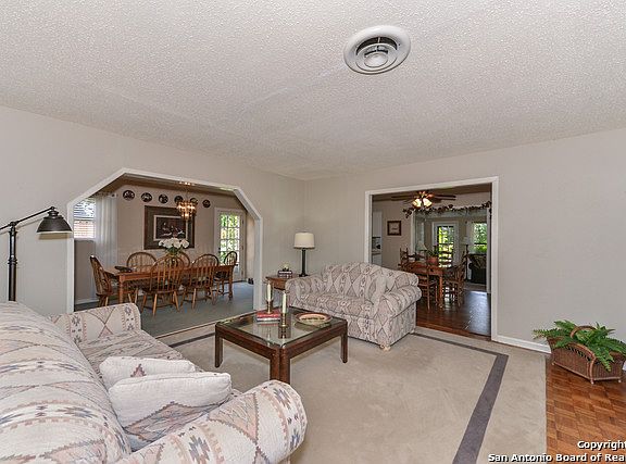 4th image of 8430 Republic Dr