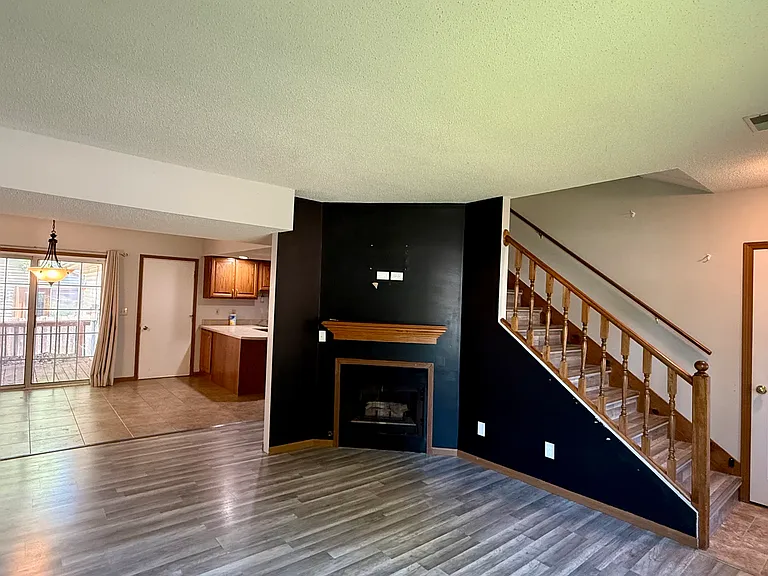 47 Shelly Dr — Photo 4