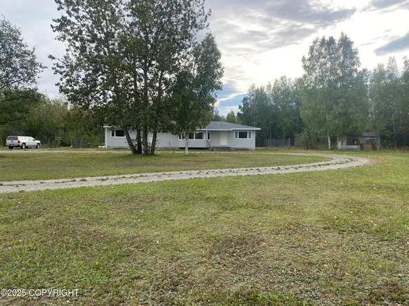 618 Clearwater Rd, Delta Junction, AK 99737