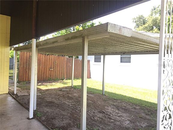 3rd image of 5900 Paradise Ln