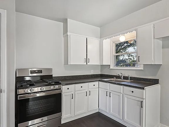 3rd image of 2123 San Pablo Dr