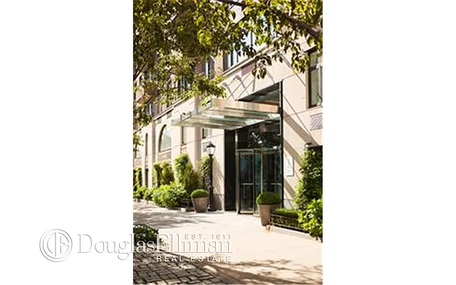 Rented by Douglas Elliman | media 38
