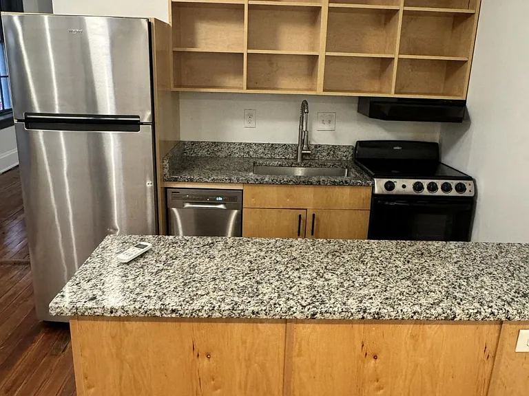 1733 Elm St #2C — Photo 1
