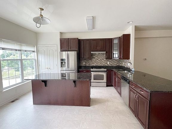 2nd image of 132 Pumpkin Patch Ln