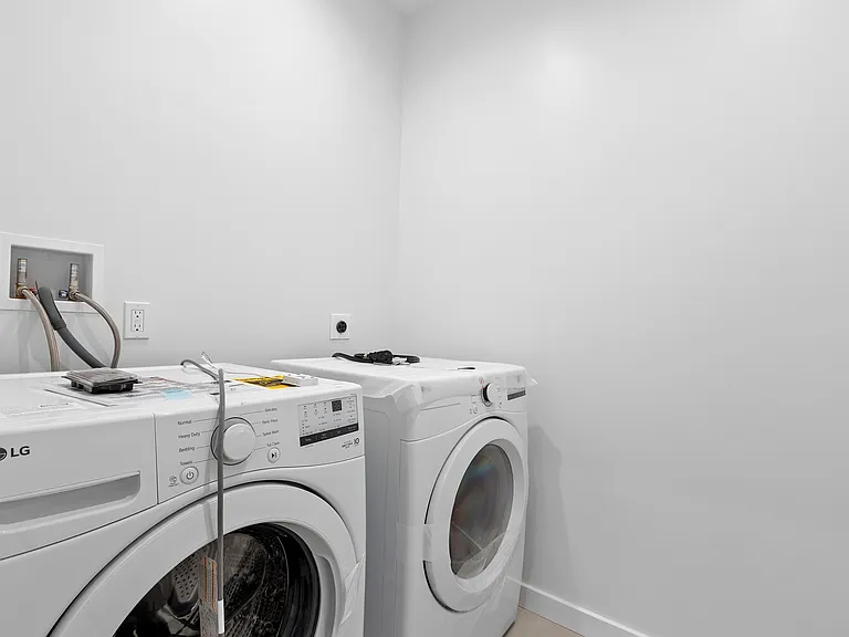 35 Old Bedford Rd #B — Photo 13