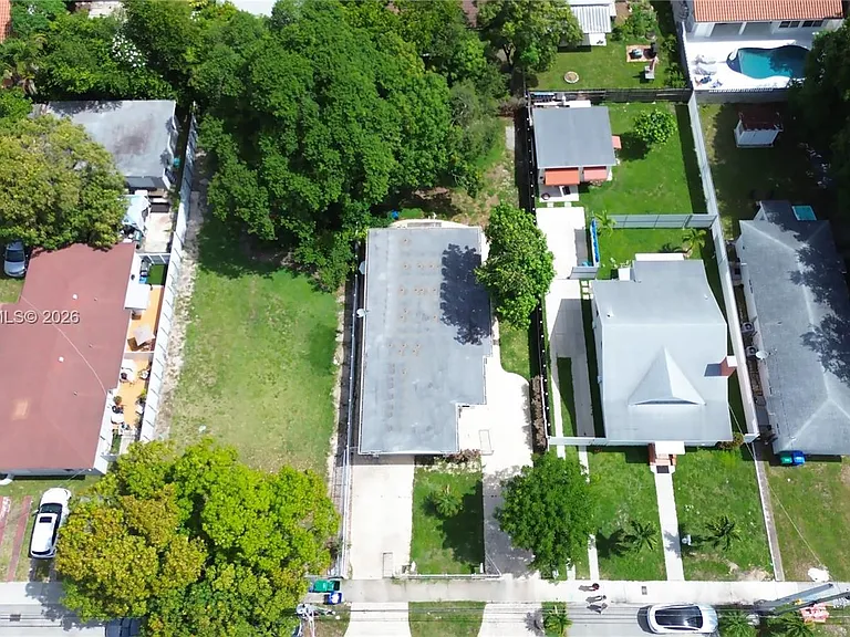 3123 SW 25th Ter #FRONT — Photo 3