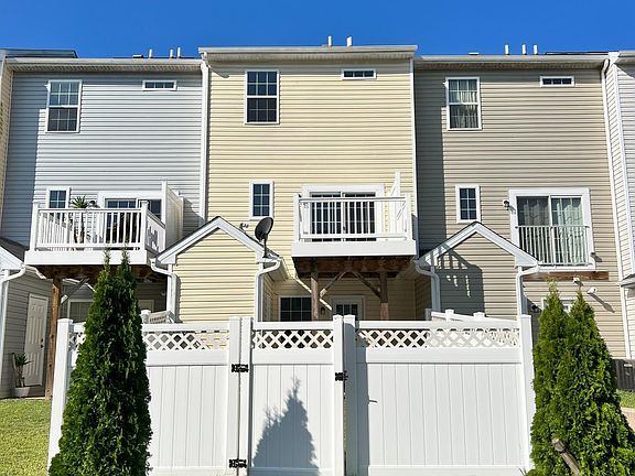 3rd image of 30117 Bladen Dr