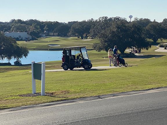 9 hole, par 3 golf course