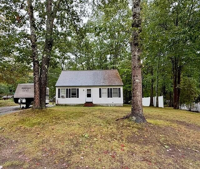 2nd image of 5 Clarkdale Road
