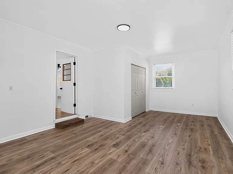 6901 Ridge Lane Rd — Photo 16