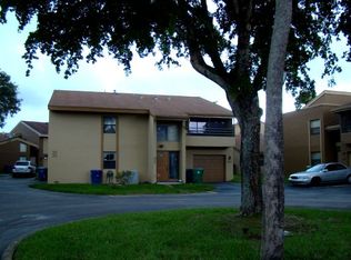 2933 W Missionwood Ln #DII, Miramar, FL 33025