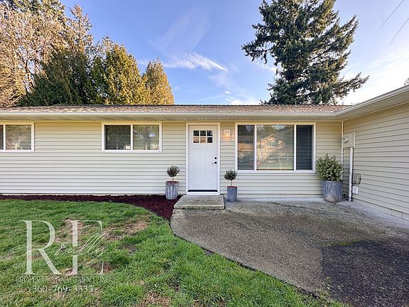2nd image of 6720 Helena Dr NE