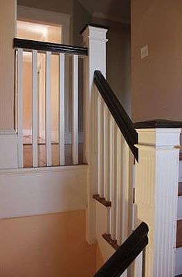 5th image of 93 Vernon St