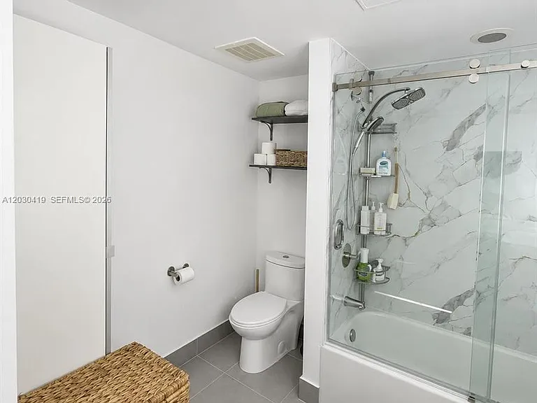 92 SW 3rd St #1508 — Photo 19