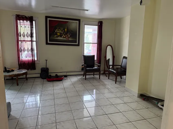 629 61st Street image 2 of 16