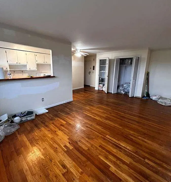 141 Voss Ave