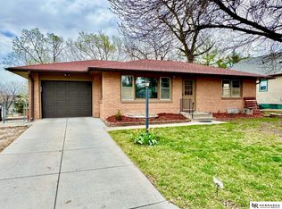 2936 S 47th St, Lincoln, NE 68506