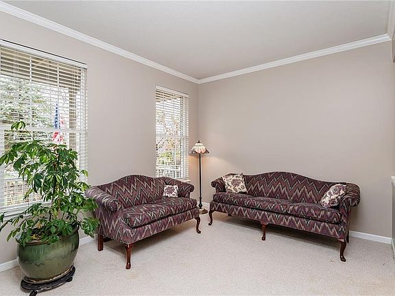 5th image of 15767 Wildrye Dr