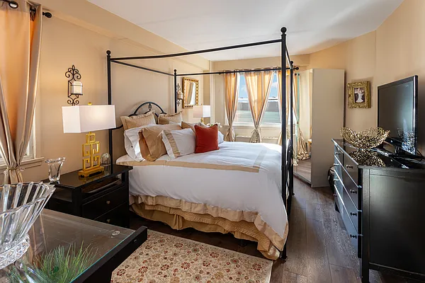 Sold by Brown Harris Stevens | media 38