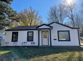 707 E Emerson St, Bloomington, IL 61701