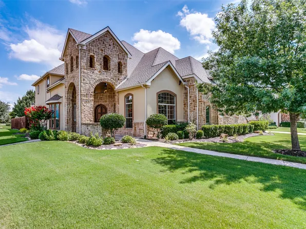 701 Crater Lake Cir, Keller, TX 76248