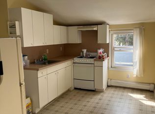 575 7th St, West Hempstead, NY 11552