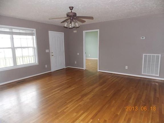 3rd image of 535 Heartland Ln