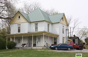 2nd image of 615 E Fairview Ave