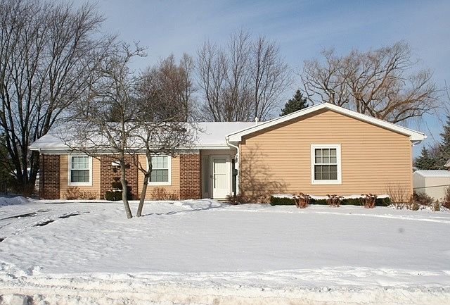 1st image of 530 Andrew Ln