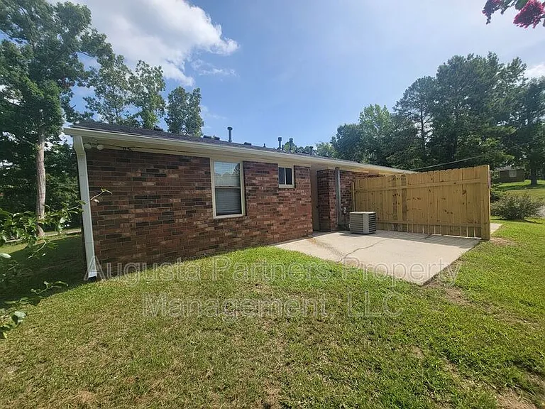 134 Stoneybrooks Pl #A — Photo 19
