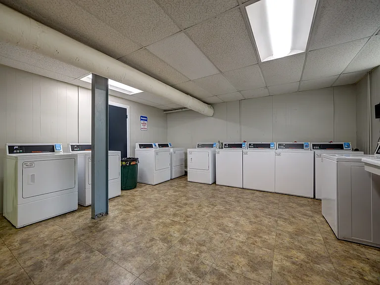 Willett Apartments — Photo 22