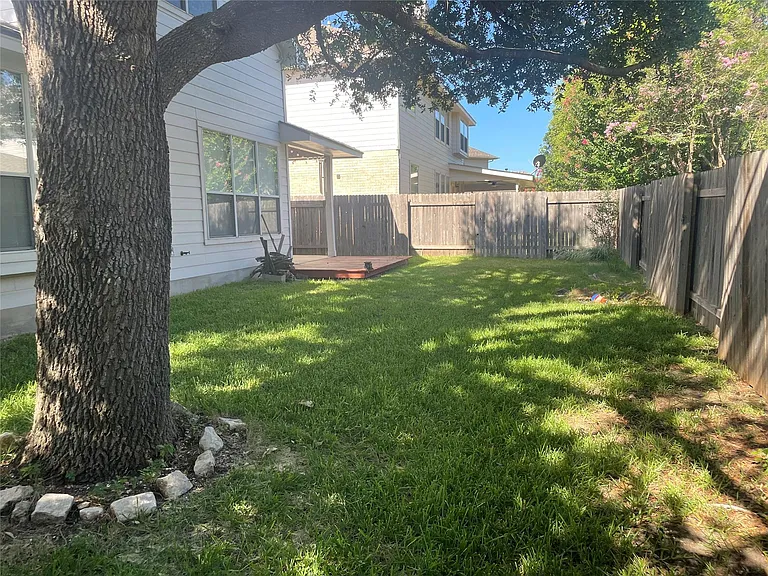 2304 Kristen Ln — Photo 21
